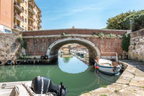 Piccola Venezia Canal View Charming Flat